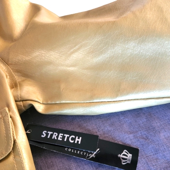The Liberty Collection vegan leather gold jacket with 2 front pockets NWT - Picture 11 of 16